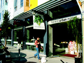 photo of store with open frontage to sidewalk